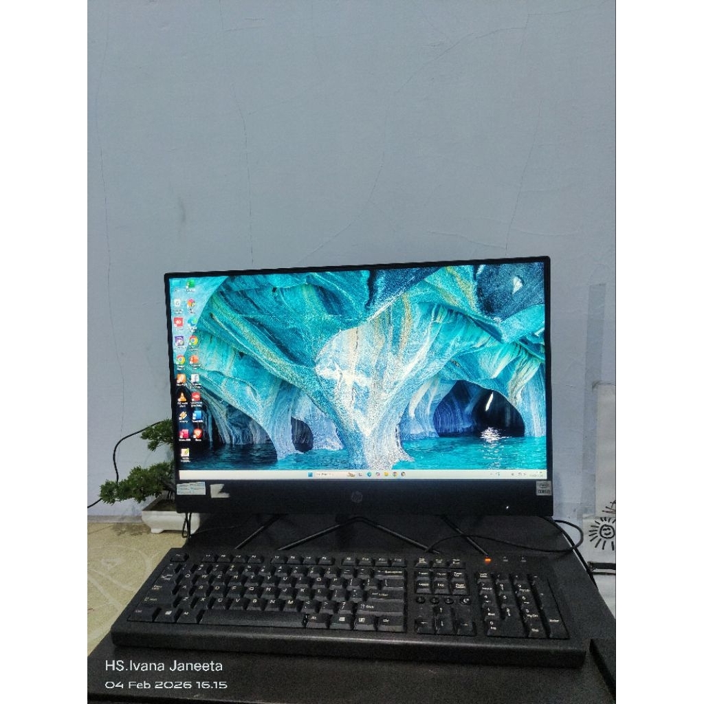 PC All in One Hp 200 Pro G4 22 Core i3 10110U Ram 4 HDD 1TB bekas