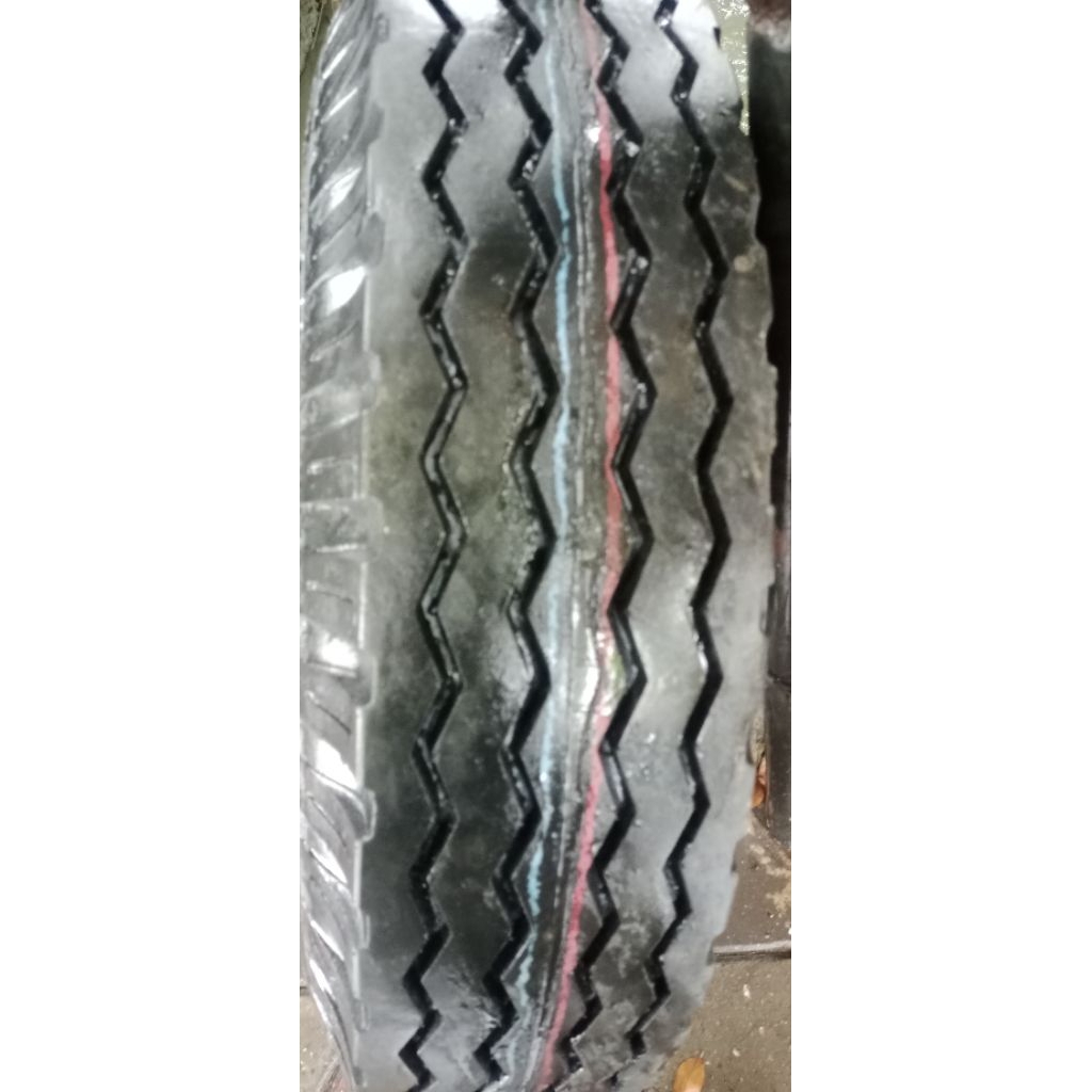 Ban vulkanisir ukuran 1000-20