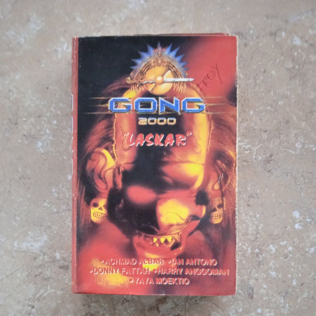 Kaset Pita Gong 2000 "Laskar"