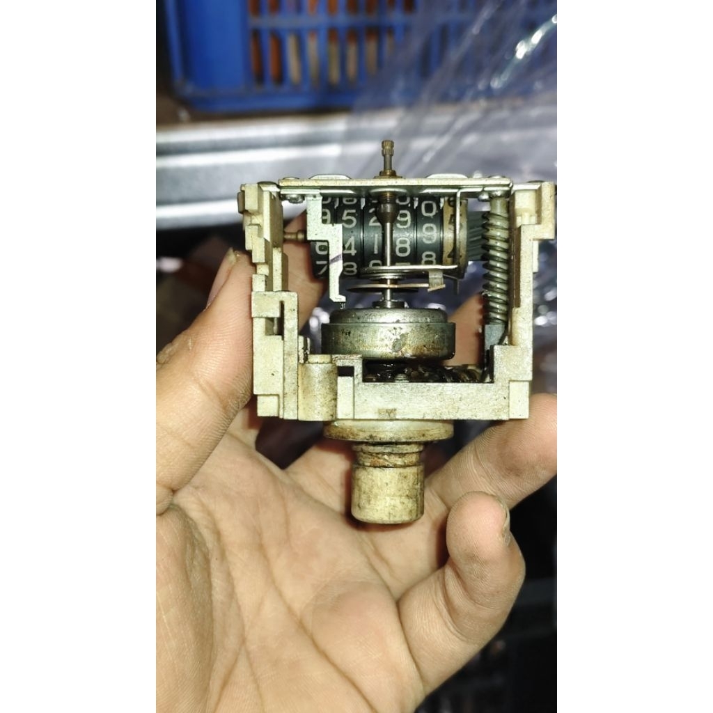 mesin kilometer kijang super original copotan normal siap pakai