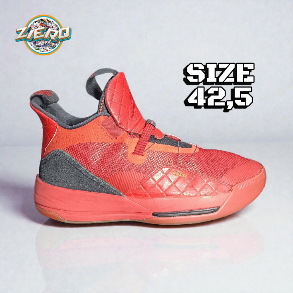 sepatu basket Jordan 33 red