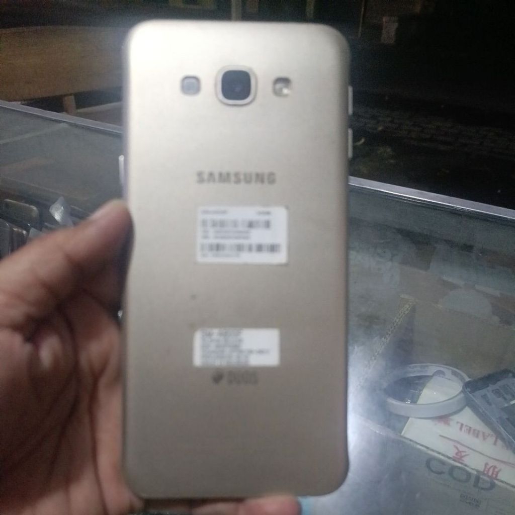 mesin unit Samsung A8000 Normal tinggal naik lcd