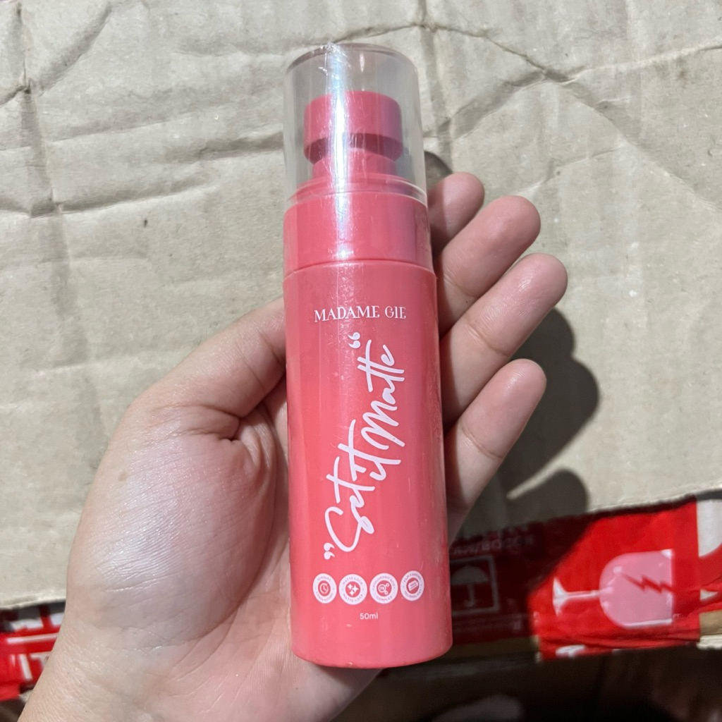 (NEW) MADAME GIE SETTING SPRAY