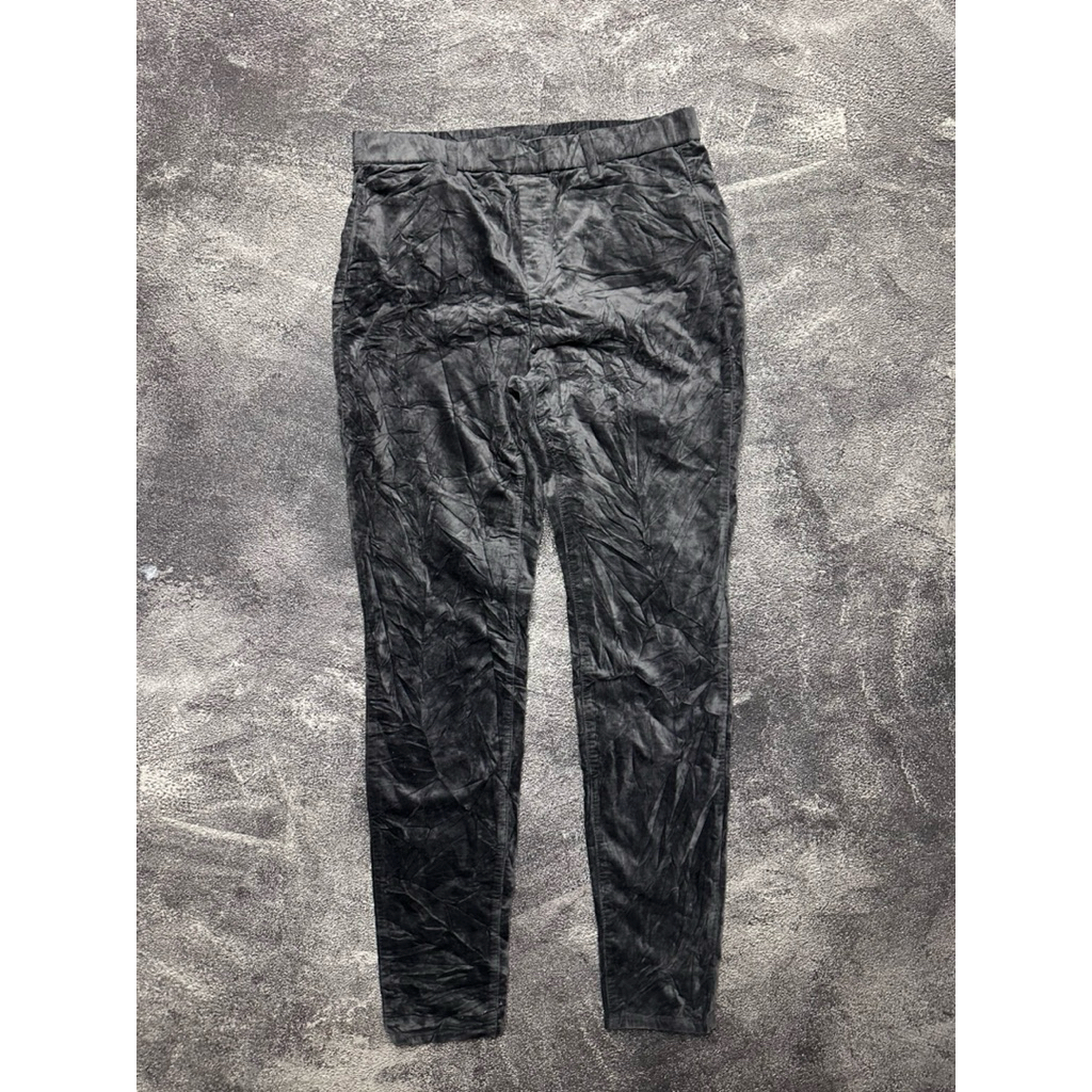 CELANA CORDUROY UNIQLO SECOND