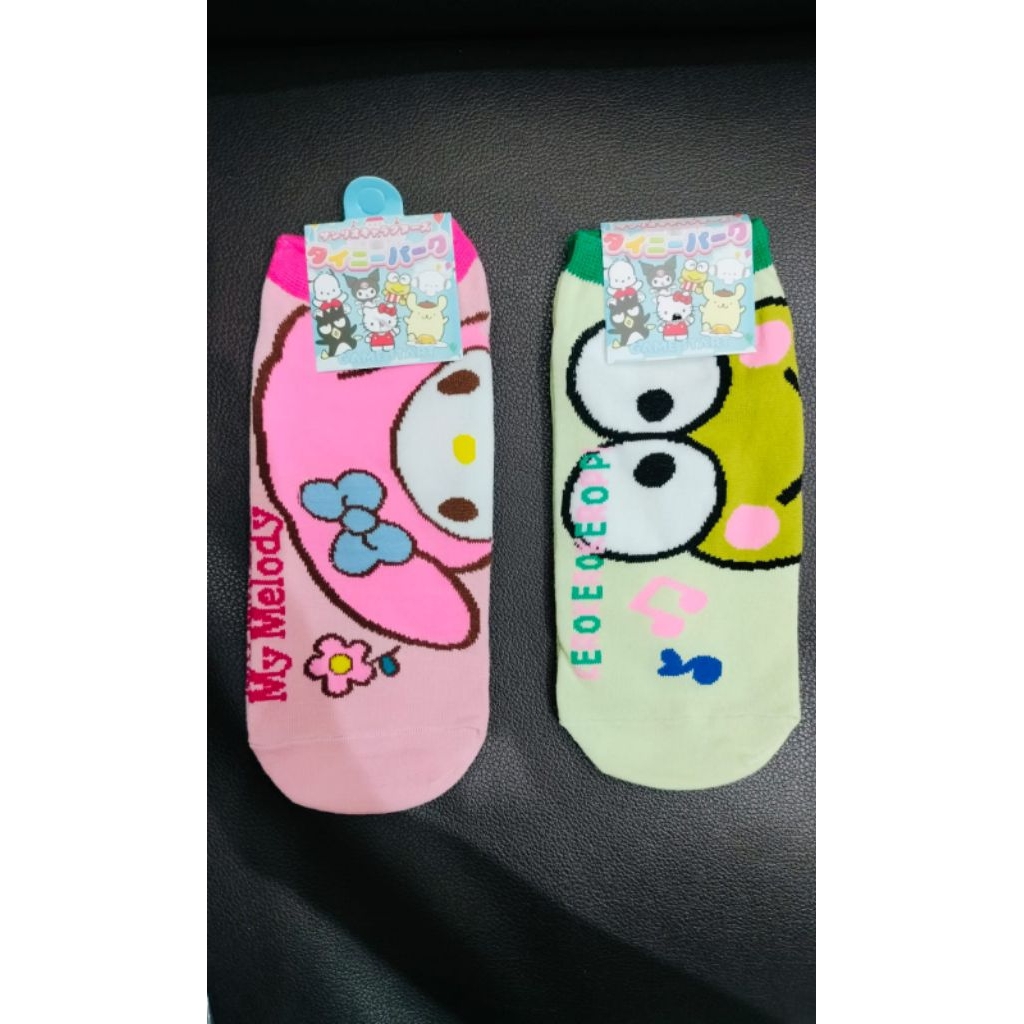 Kaos kaki Sanrio