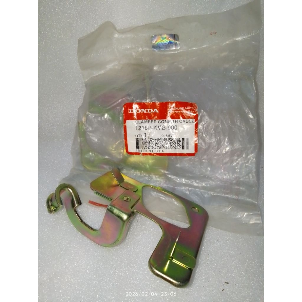 Dudukan Klem Kabel Gas. Kode part 12160-KVB-900 (Accelerator Cable Fixing Plate) asli Honda (Genuine