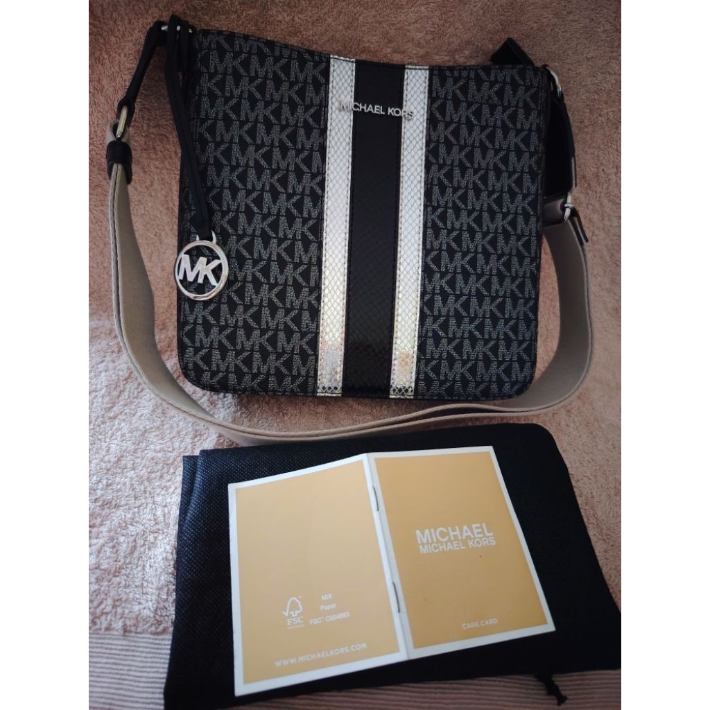Michael kors sling bag 100%original autenthic