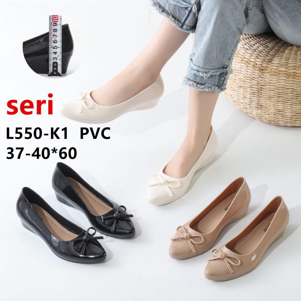 Sepatu Jelly Wanita Terbaru Model Pantofel Wedges Pita 4 Cm Karet Cewek Kekinian Alina L550-k1