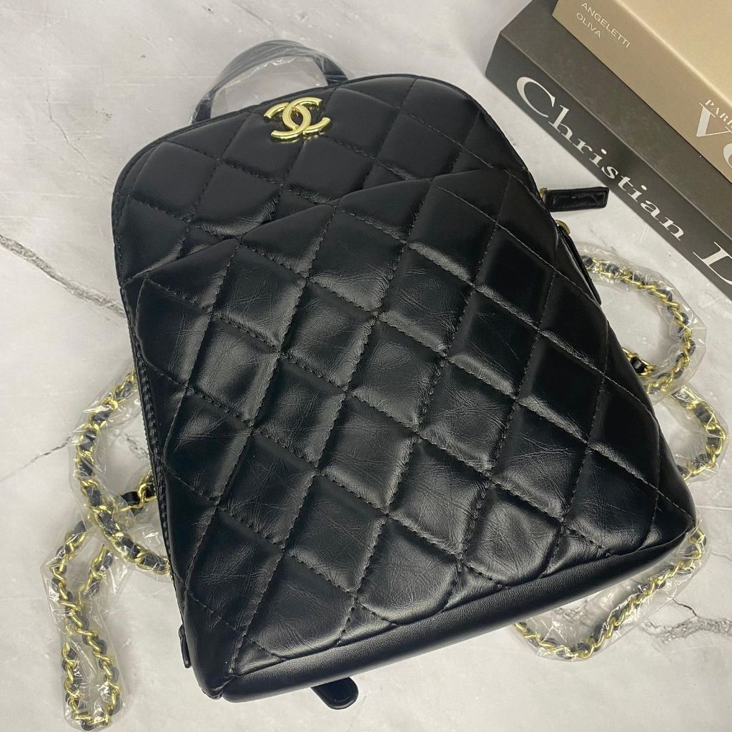 Tas Quilted Mini Backpack - Tas Ransel Wanita Elegan Rantai Kulit Hitam (PRELOVED)