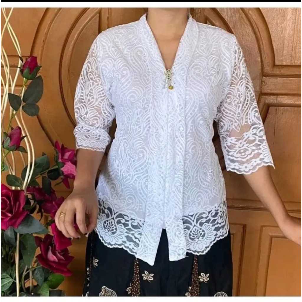BF_Bluse Brokat Premium Model Kebaya KARTINI Terbuat Dari Bahan Brokat Yang Lembut Dan Nyaman Saat D