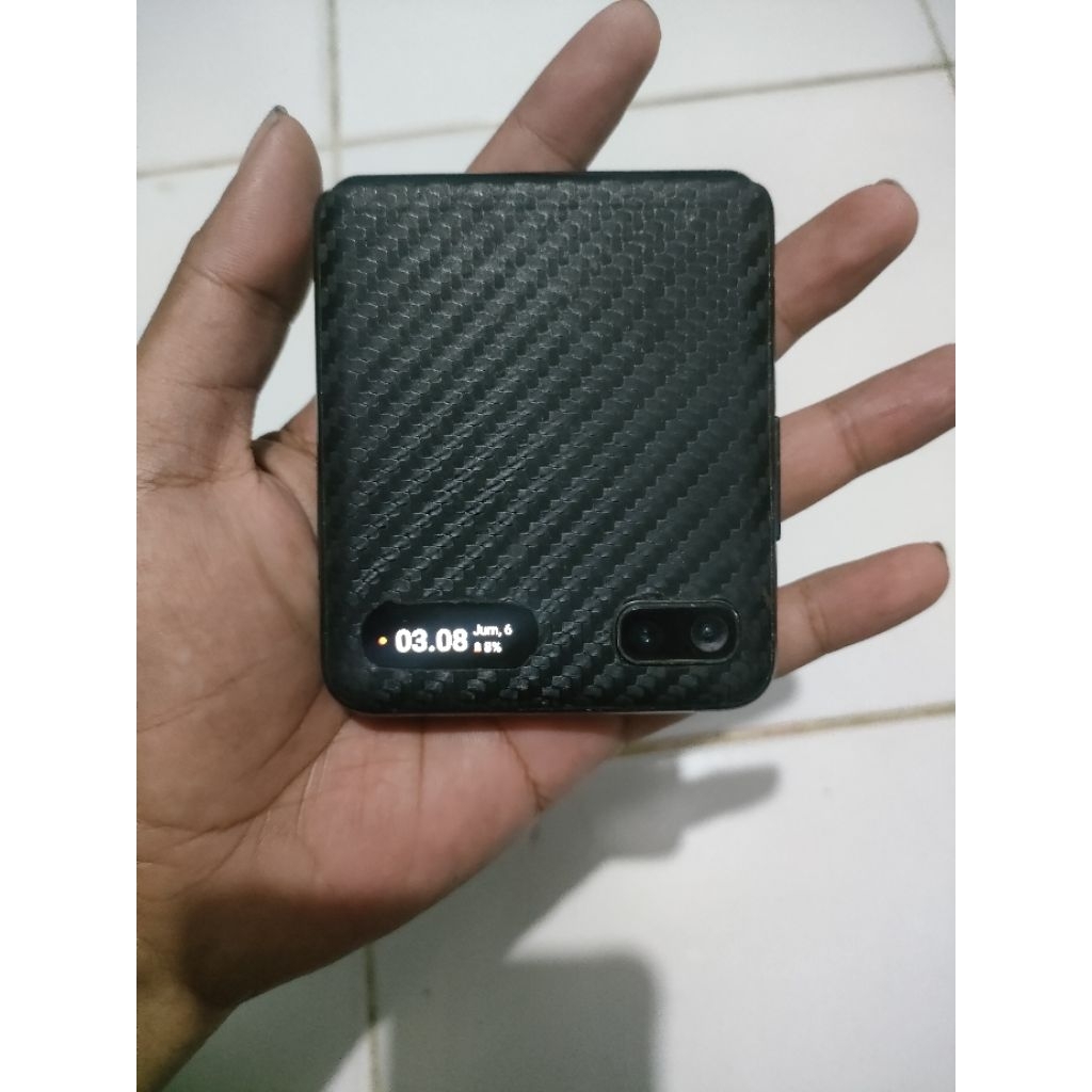 z flip 1 8/256 minus lcd mati