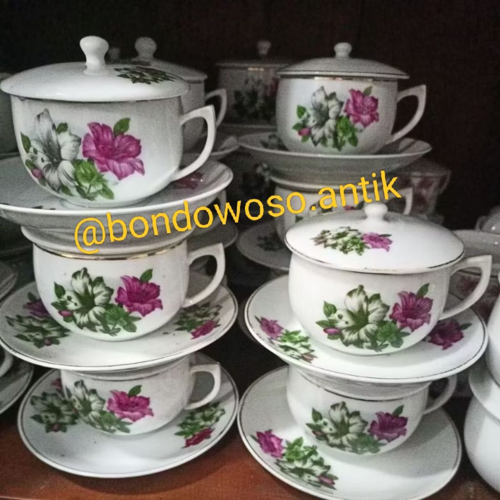 CANGKIR KOPI Lawas BUNGA KANGKUNG