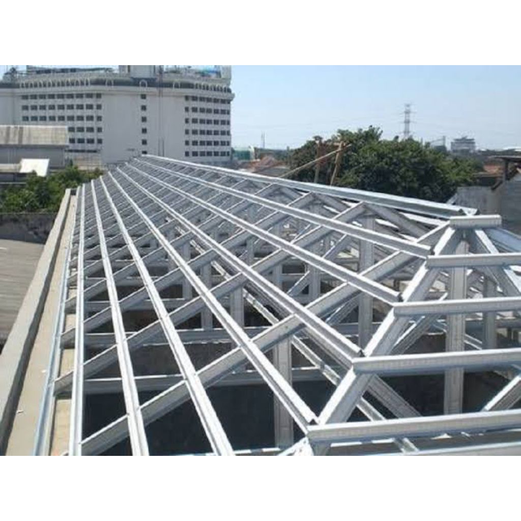 Pemasangan baja ringan dan atap