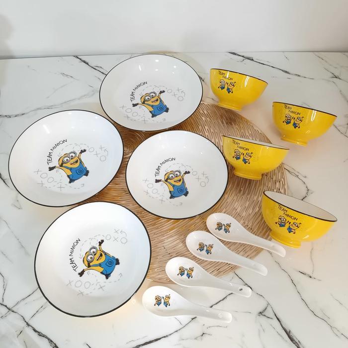 Set 12pc Piring Makan Minions Original Illumination Porselen Keramik Mangkuk Piring Sendok Kuning An