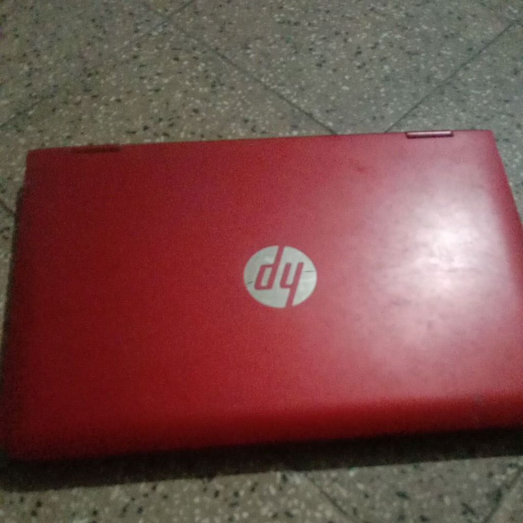 HP pavilion x360 10 in