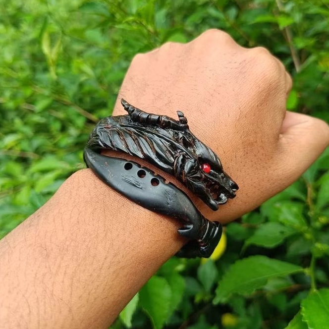 Gelang Akar Bahar Merah Bodi Hitam Ukir Naga x Kujang