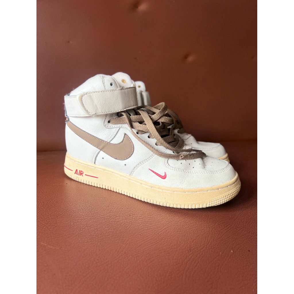 sepatu sneaker preloved