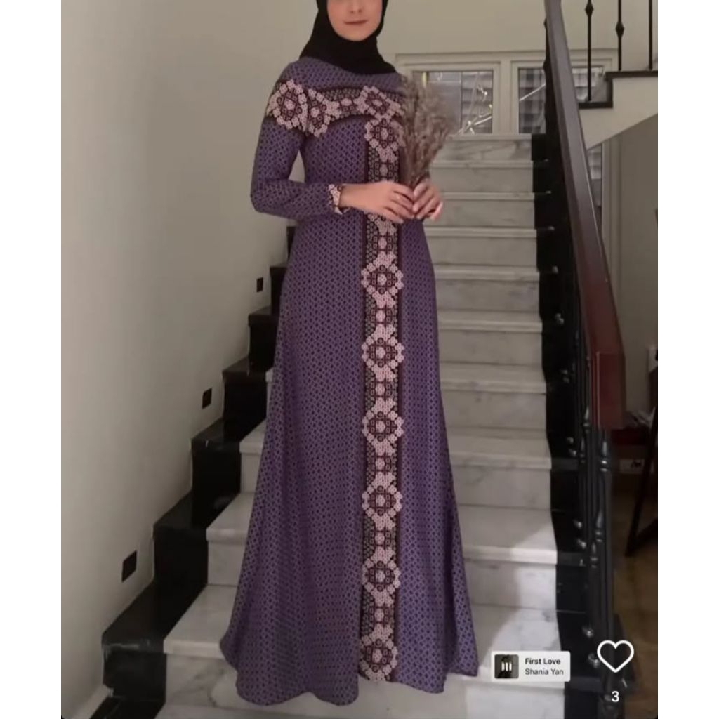 Preloved Sumaya dress By Javina