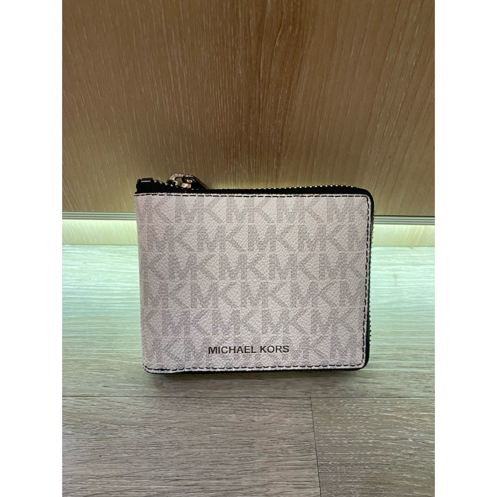 MK249 MK Cooper Men zip billfold wallet bright white