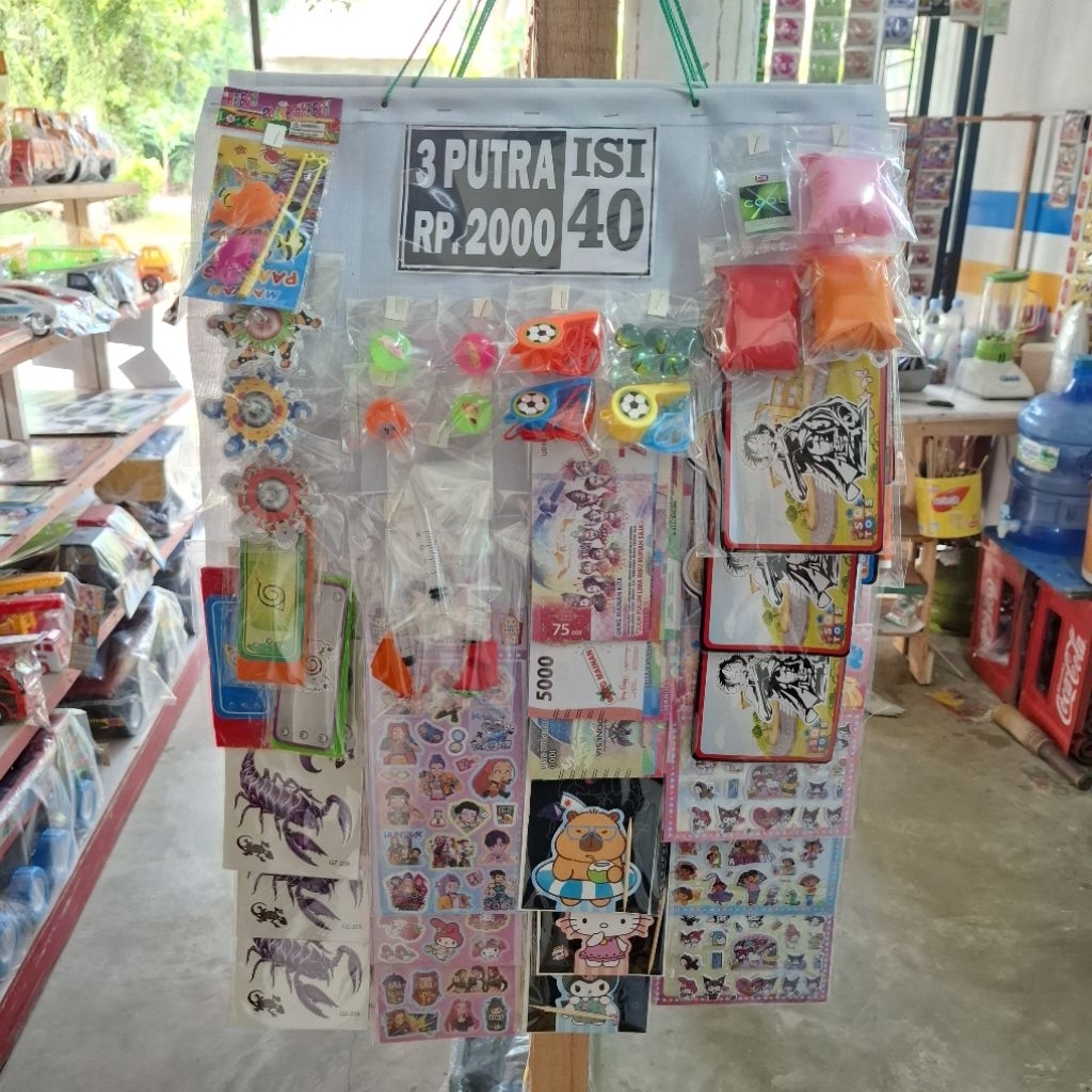 LAYAR - PAPAN - MAINAN RENCENGAN - 2000 AN