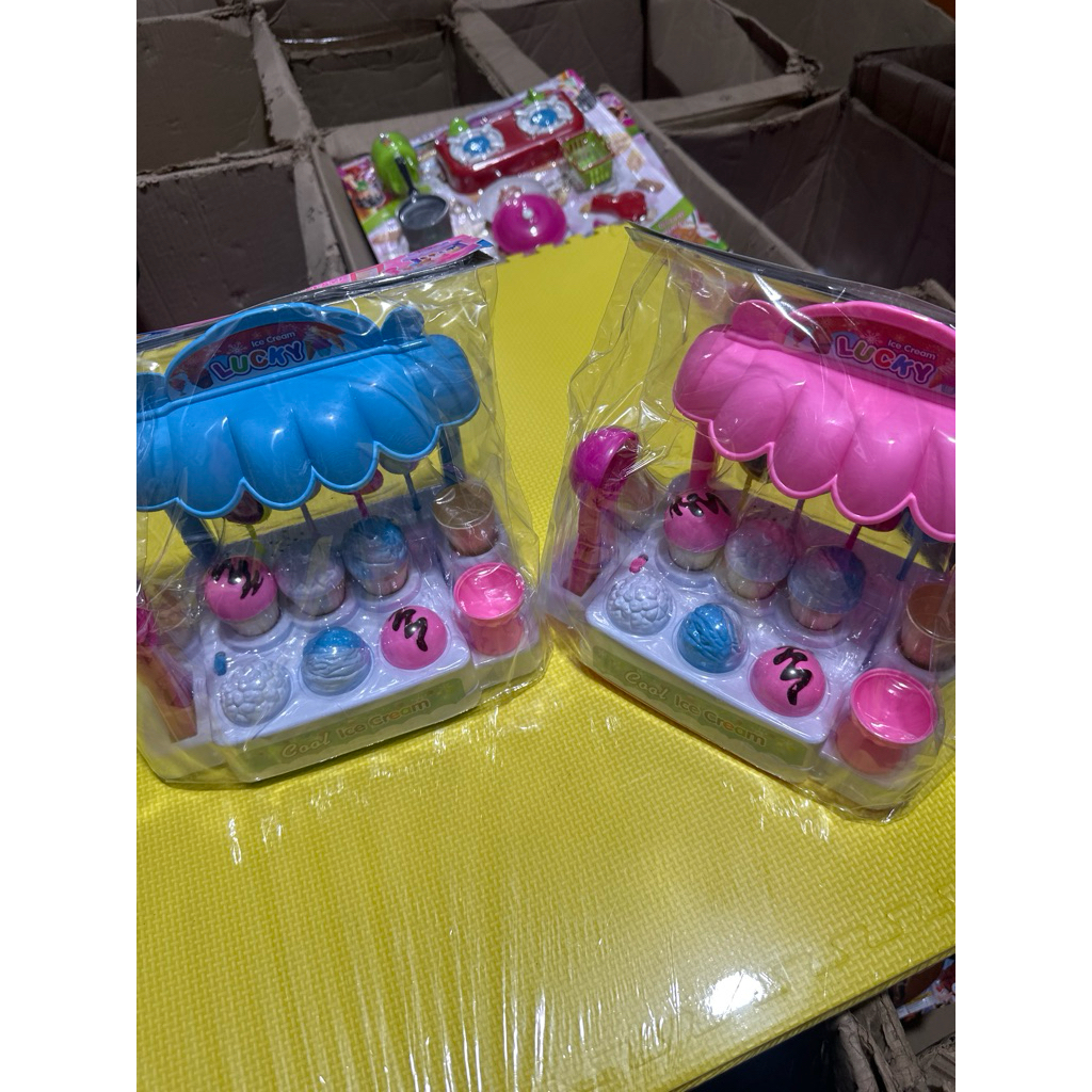 Es krim gerobak mainan