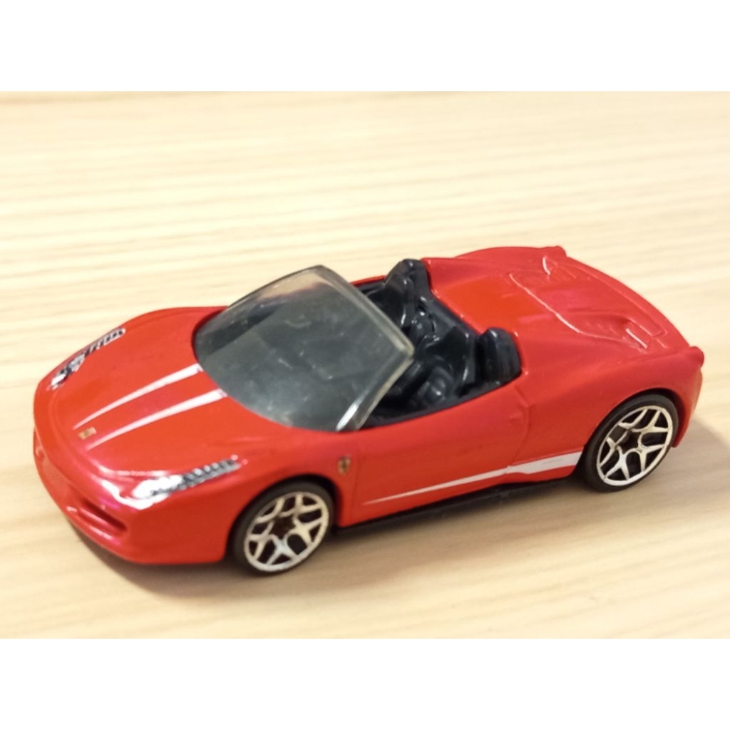 Hotwheels Ferrari 458 Spider Red Hot