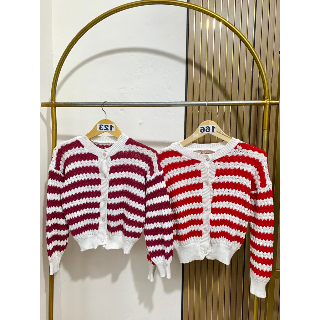 Cardigan Rajut Nanas Gembul
