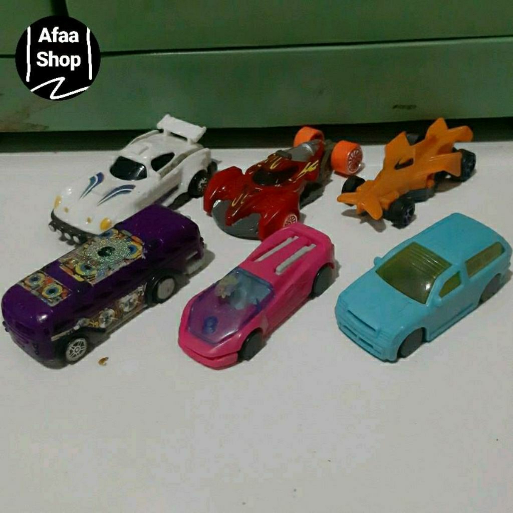 Mainan preloved happy meal mcd 2013, 2019, 2023 mobil hotwheels mattel car