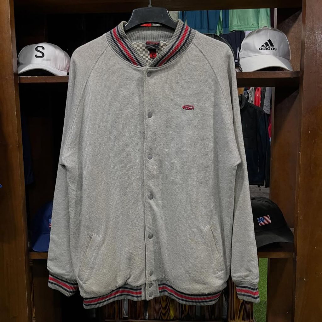 jaket varsity VANS tebal size XXL jumbo casual bagus