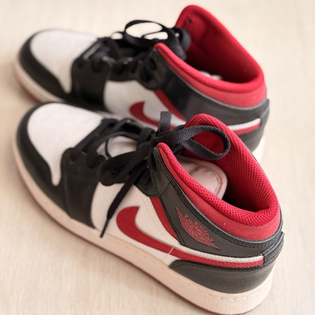 NIKE AIR JORDAN [PRELOVED]