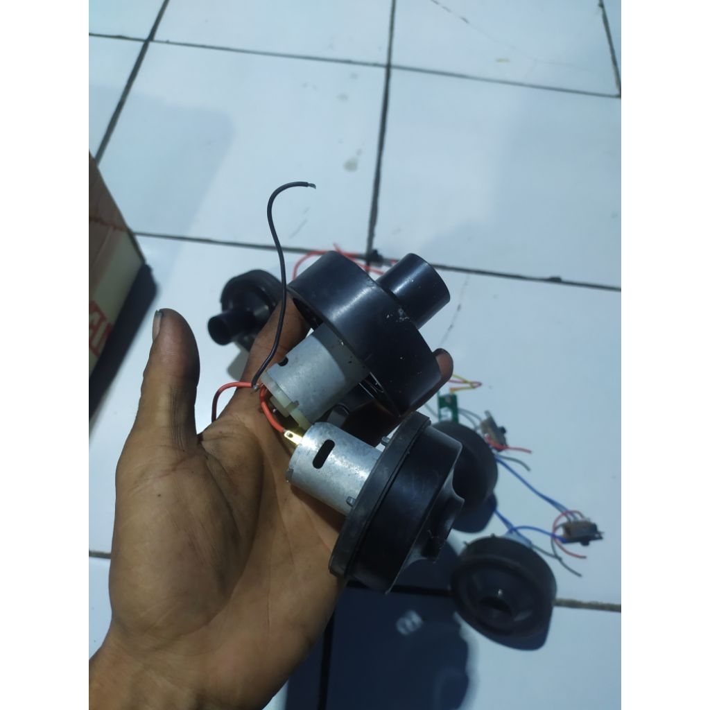 dinamo vacuum cleaner portabel