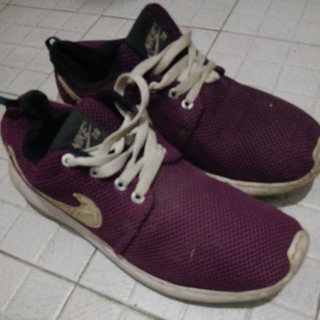 preloved sepatu nike olahraga