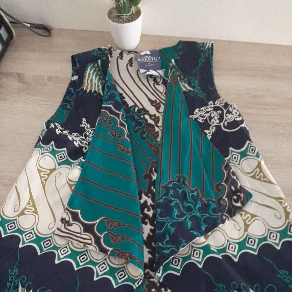 vest/rompi batik wanita bolak balik 2 motif