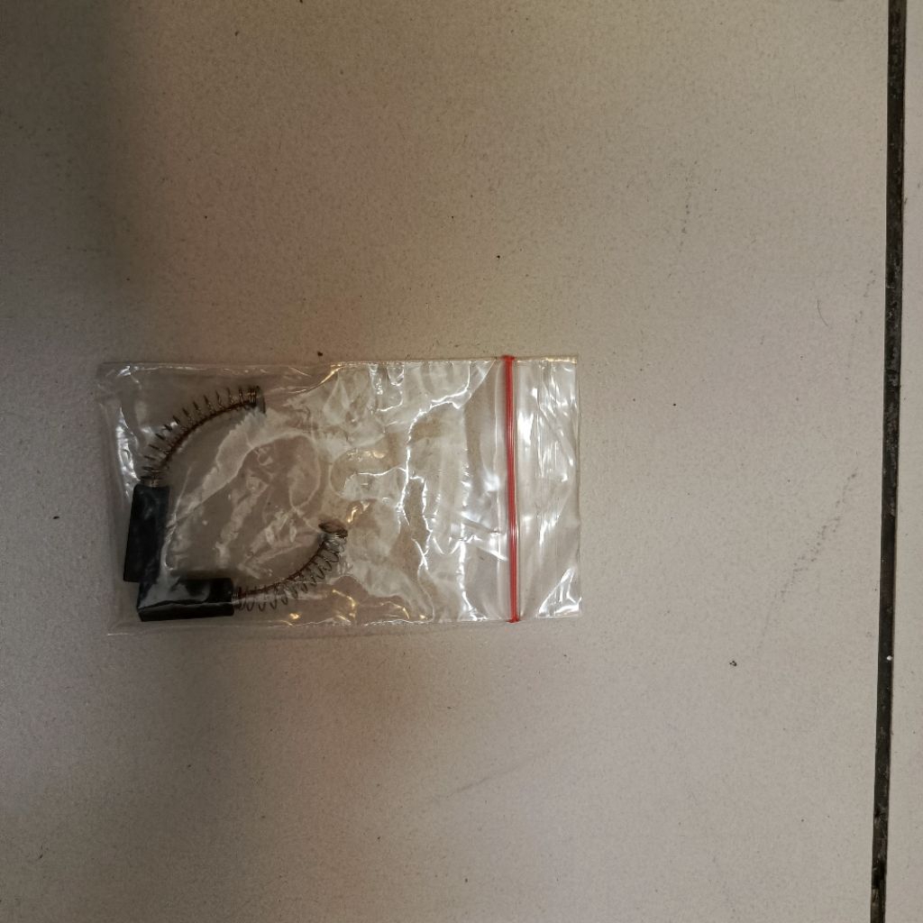 CARBON BRUSH FOREDOM