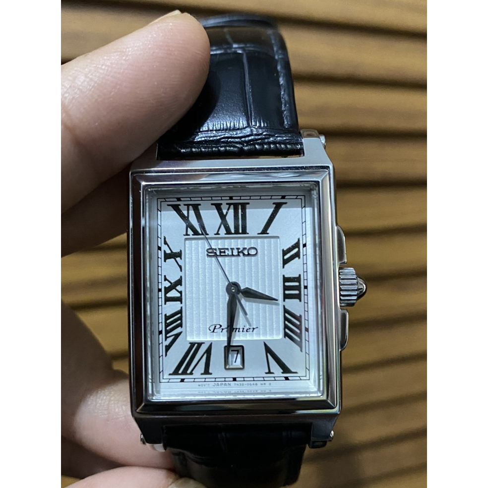 SEIKO PREMIER TANK SKK715P1