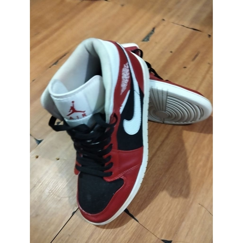 AJ 1 Mid Chicago