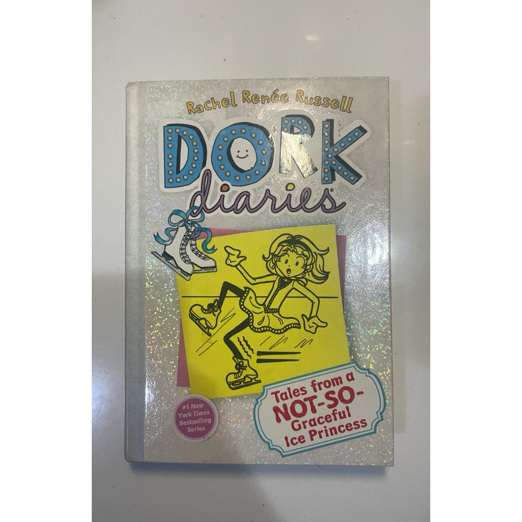 Dork diaries hardcover (seri graceful ice princess)