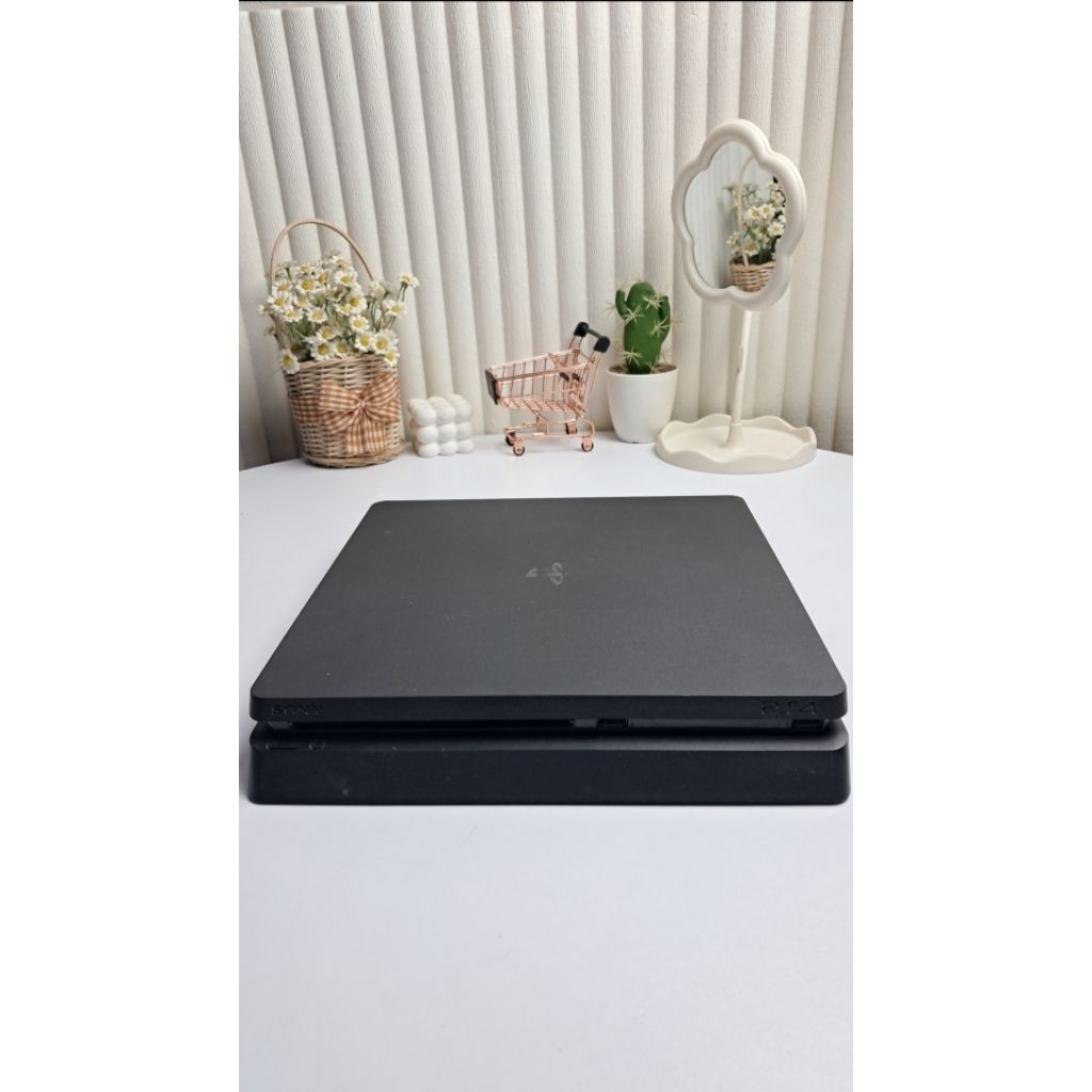 Ps4 Slim Hen 1tb seri 22