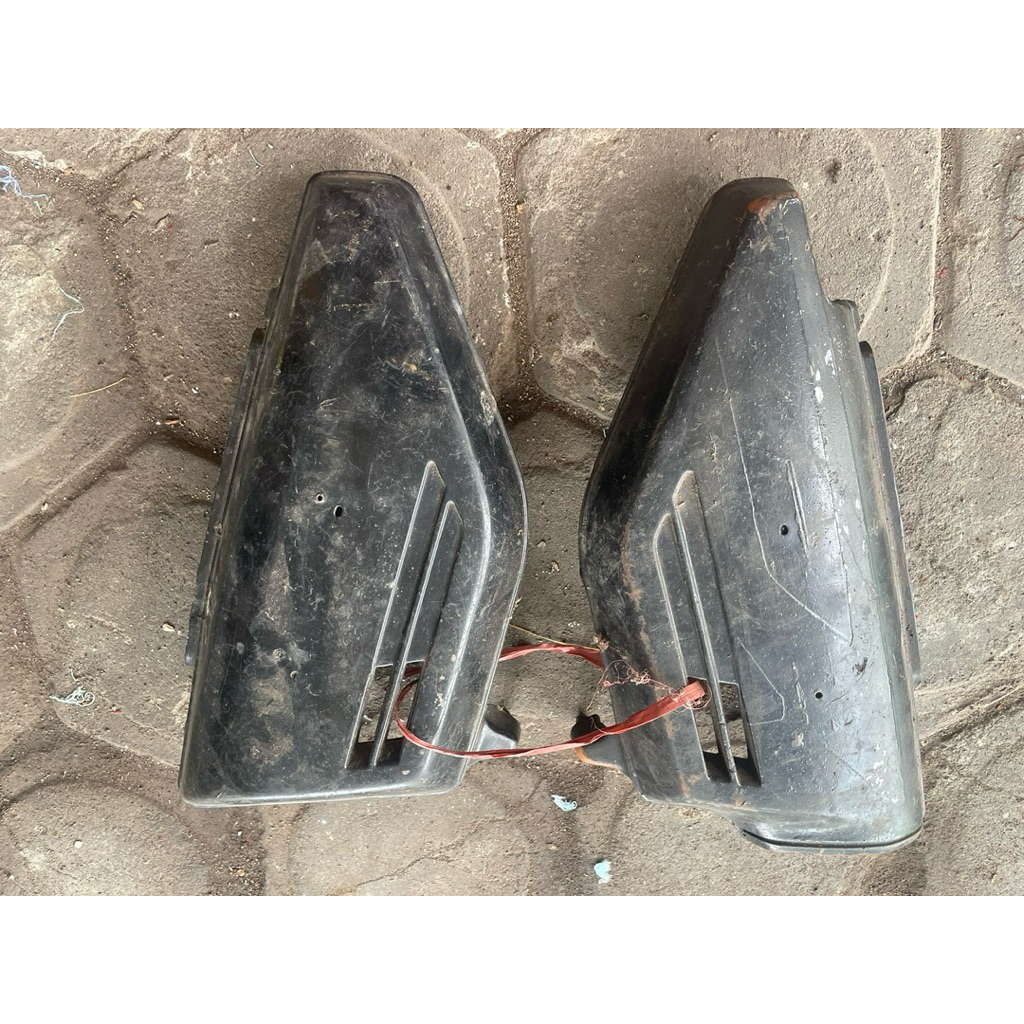 Tepong Tempong Kempol Box Aki GL100 original lepasan motor