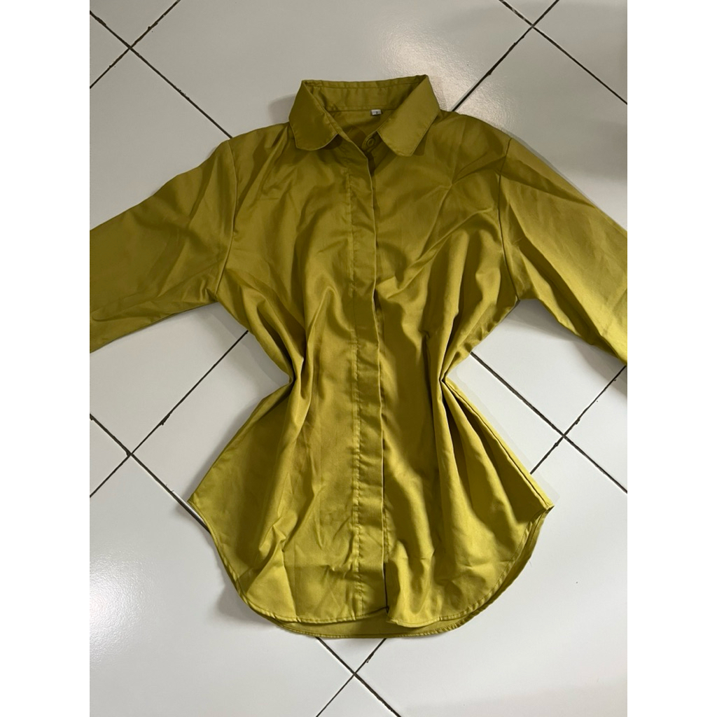 Preloved Kemeja/Atasan/Outer Hijau Muda/Lime Wanita