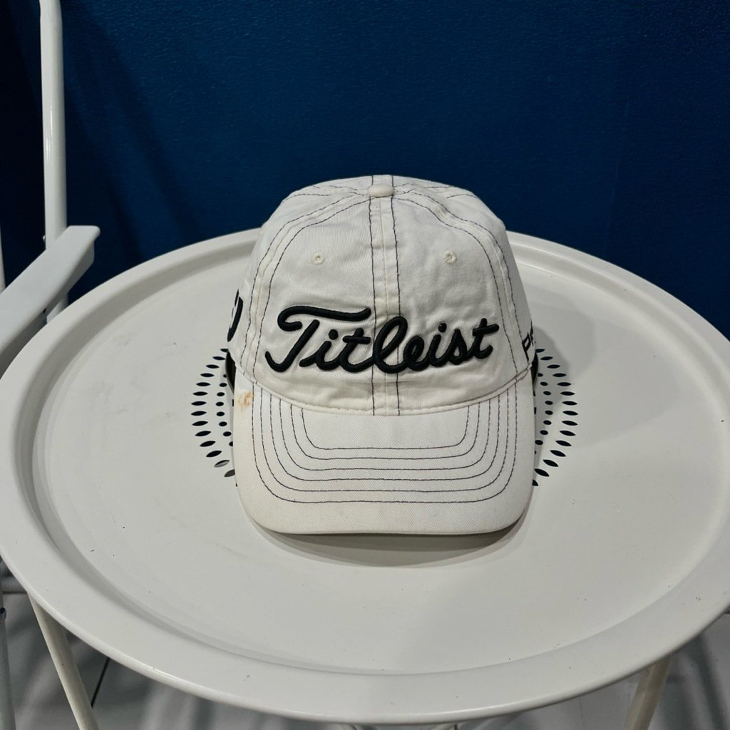 Topi gold titleist putih second original
