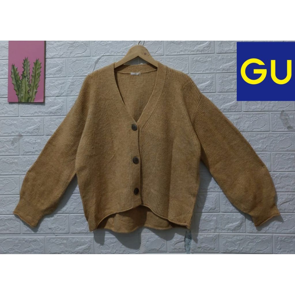 GU Baloon Oversize Cardigan