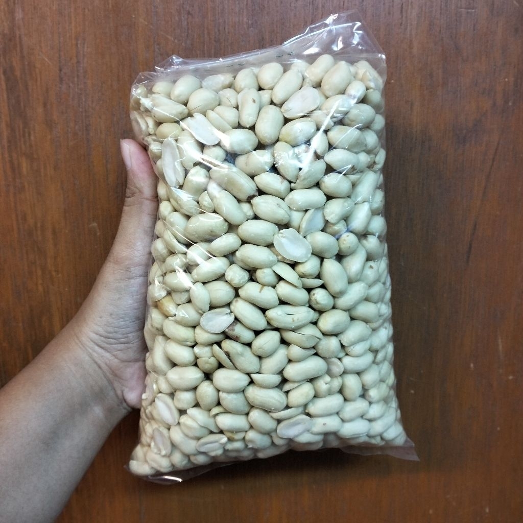 1kg Kacang Tanah Kupas Mentah