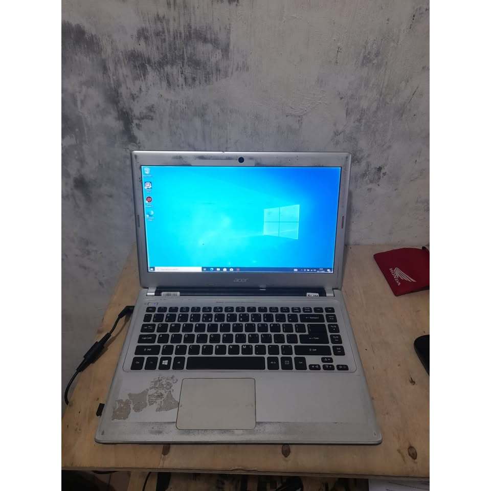 Laptop Bekas Second Acer V5 -471 Intel Pentium Ram DDr3 4 Gb SSd120 Gb Surabaya