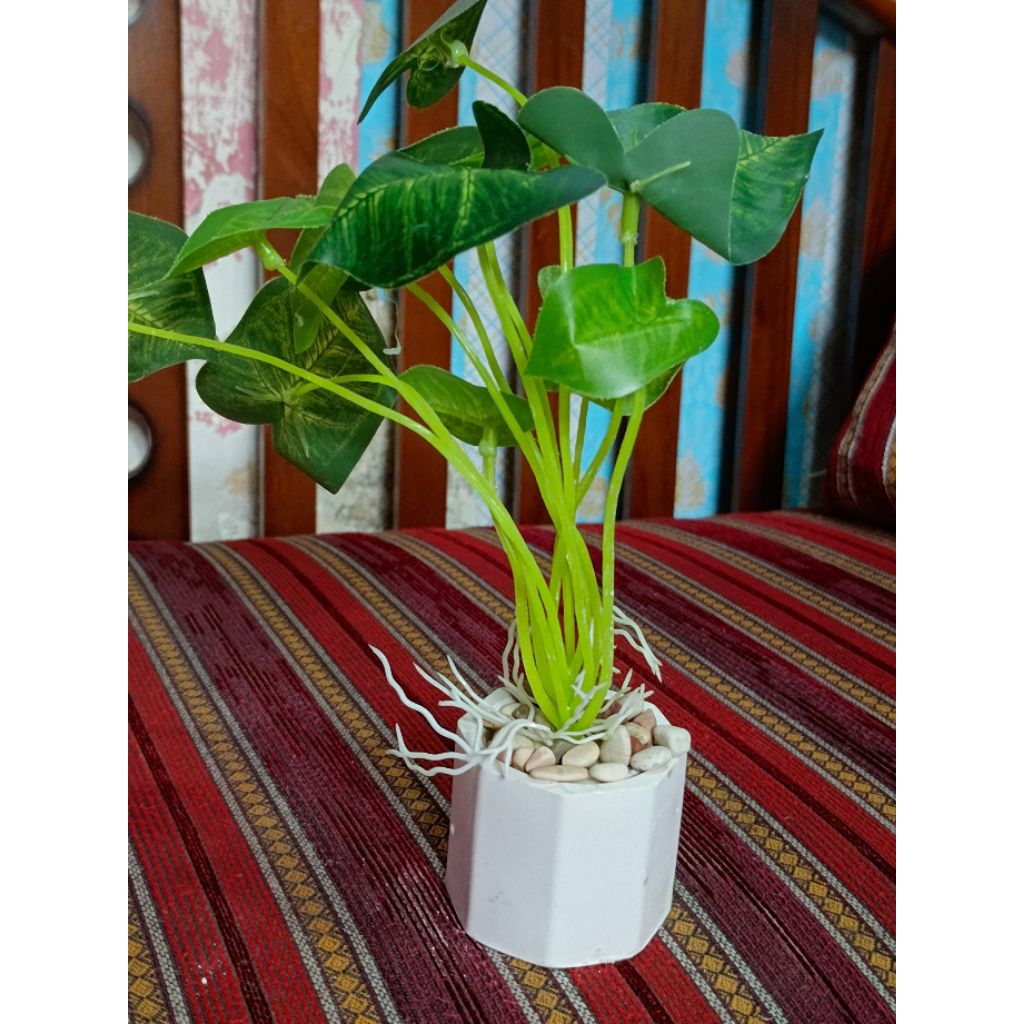 Tanaman Hias Plastik Lotus Air / Tanaman Hias Artificial Daun