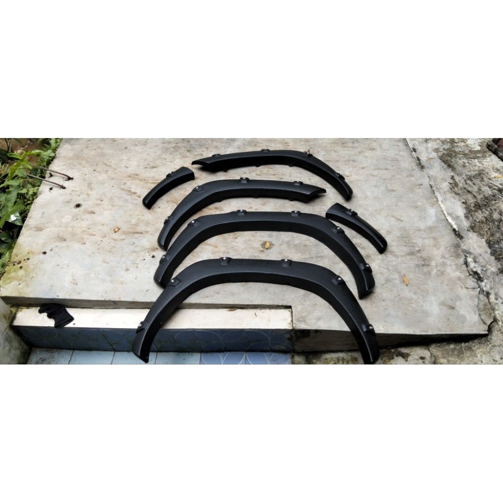 overfender variasi Hilux Rocco 2023