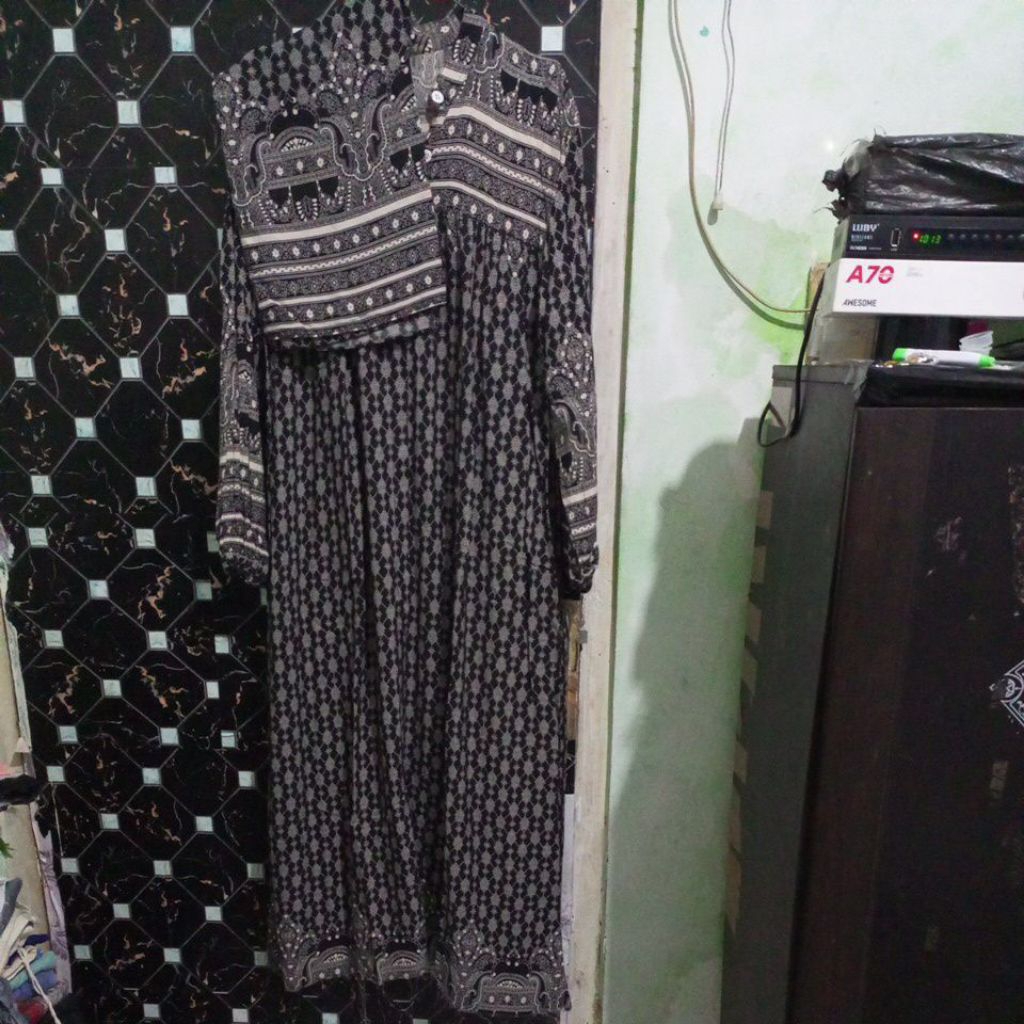 pl daster rayon+kerudung ld 110 lebih minus jahitan bawah nya lepas