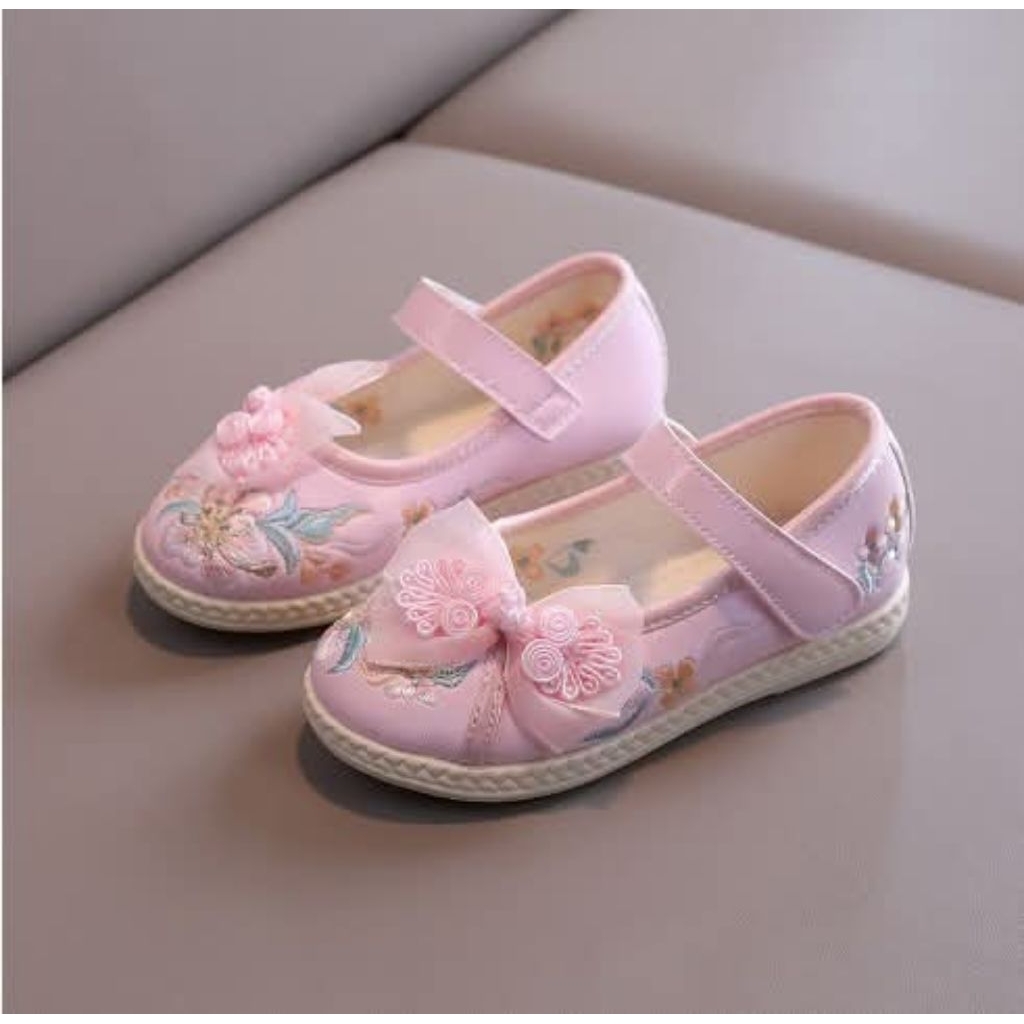 Sepatu Imlek Pink Bow Embroidery Flower / Sepatu Imlek Anak Perempuan