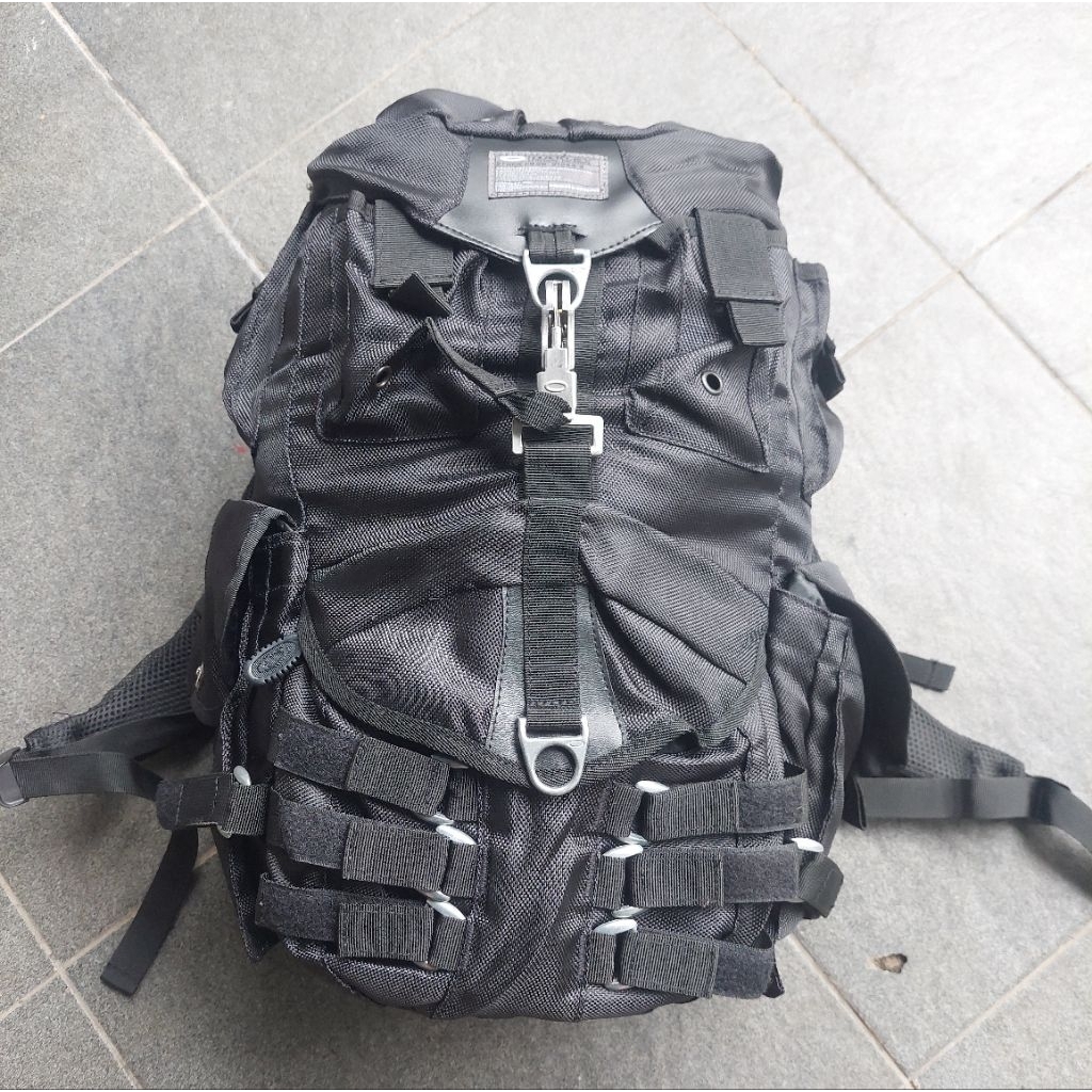 Link co oakley backpack