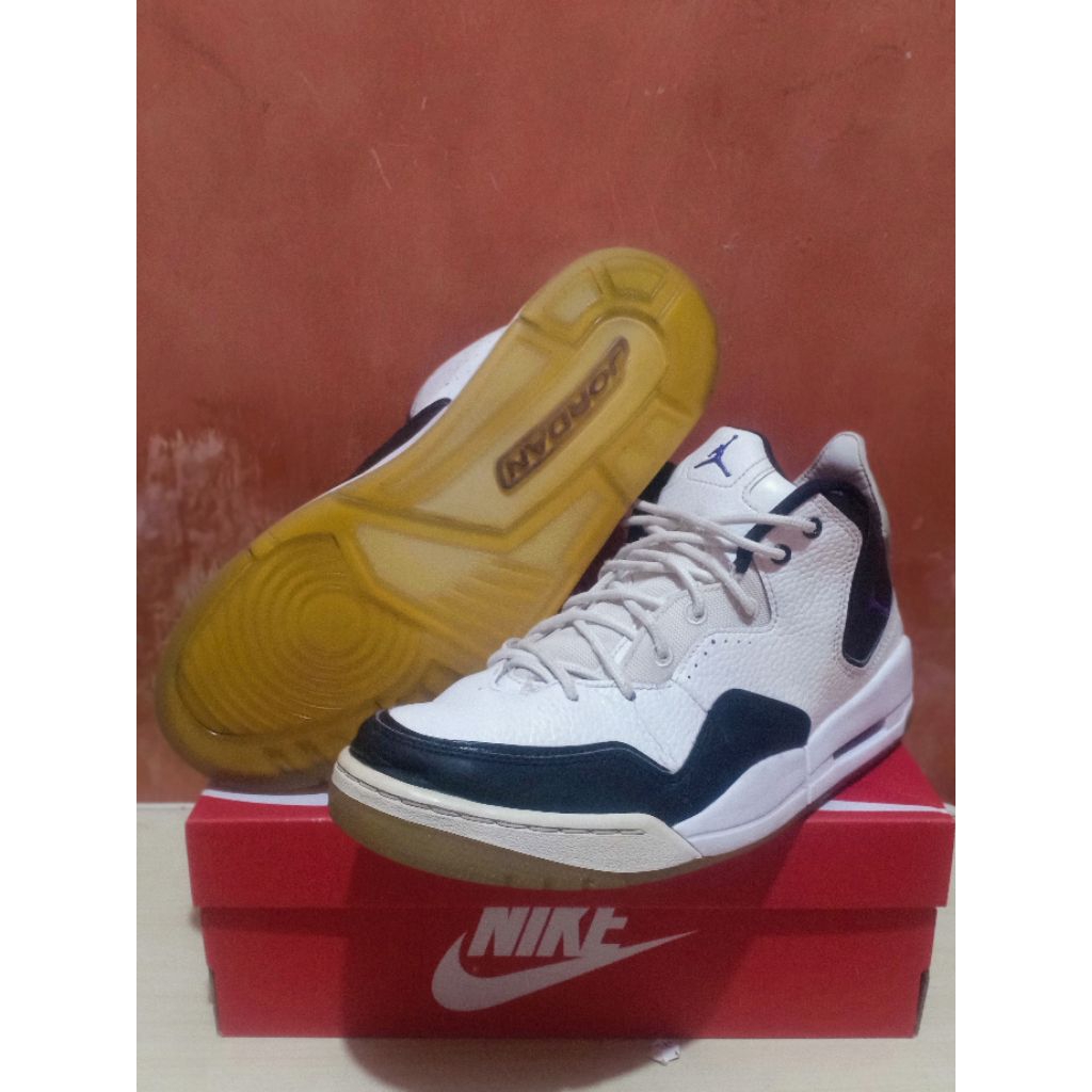 sepatu basket second size 43